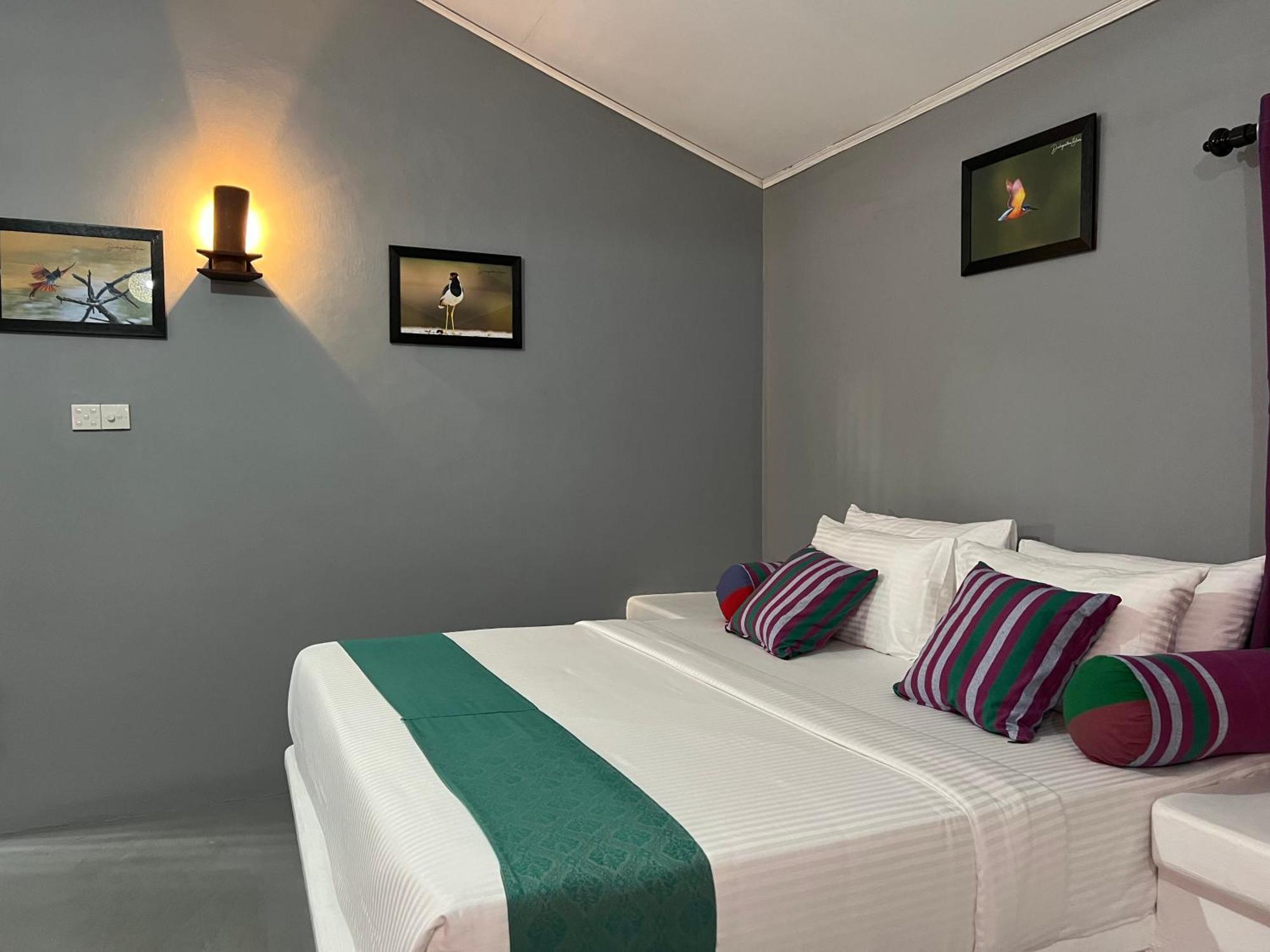 Kingfisher Beach Resort-Yala 基林德 外观 照片